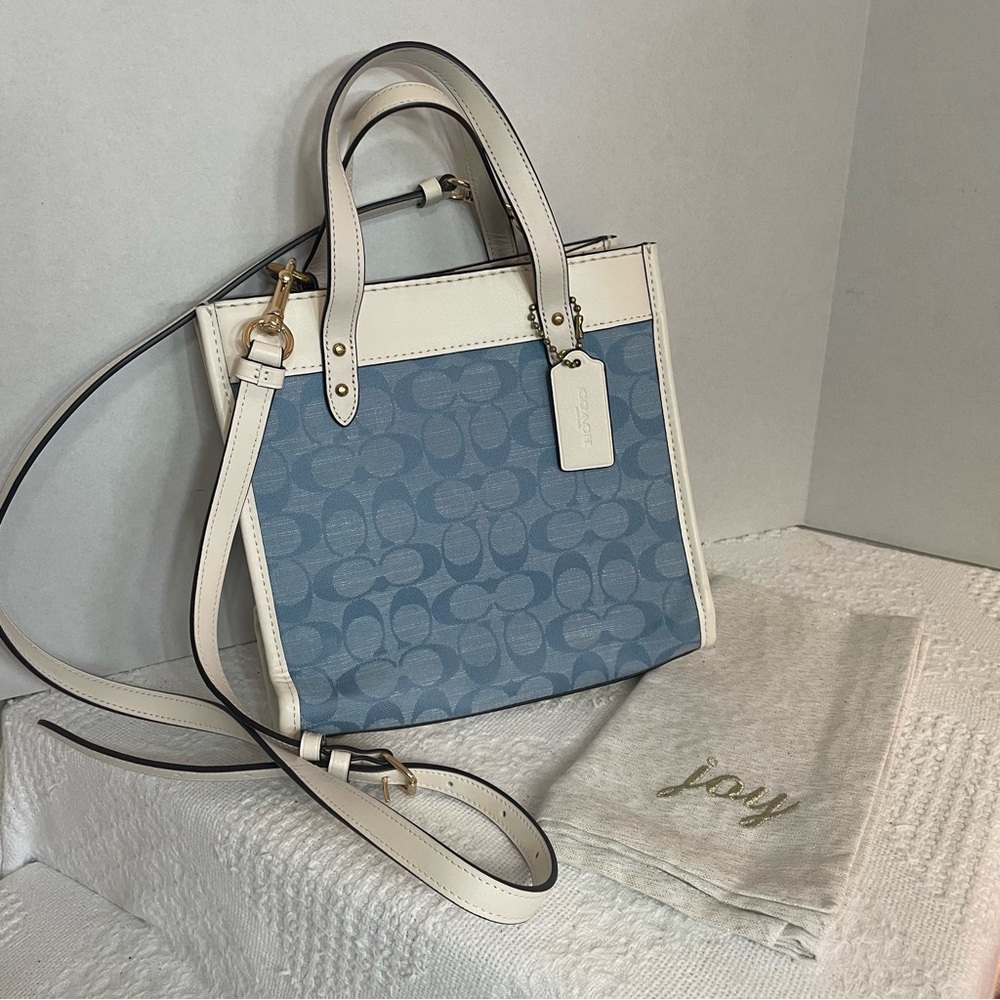Coach Field Tote with Signature‎ Chambray ~~Blue and Ivory Tote